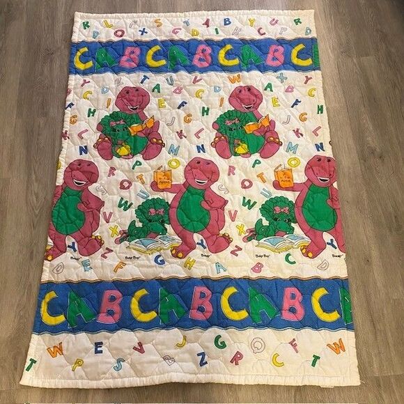 Vintage Barney ABC Blanket the Lyons Group 1993 USA Toddler Bed Crib Quilt - Picture 1 of 5